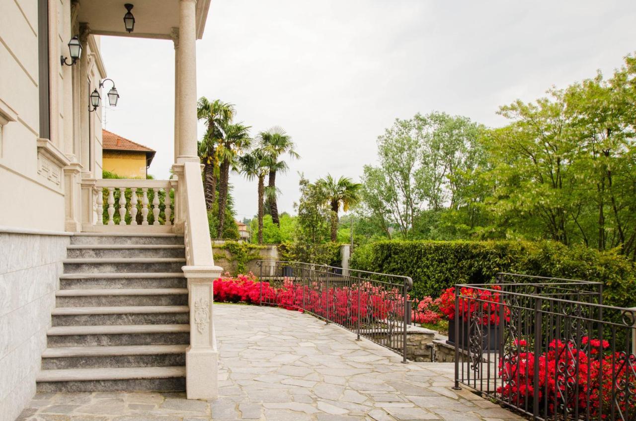 Villa Chiara B&B Biandronno Exterior foto